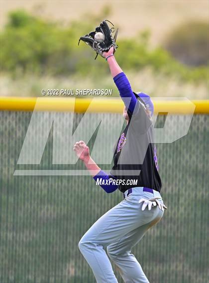 Thumbnail 2 in Fort Collins @ Mountain Vista - CHSAA 5A Region 3 Game photogallery.