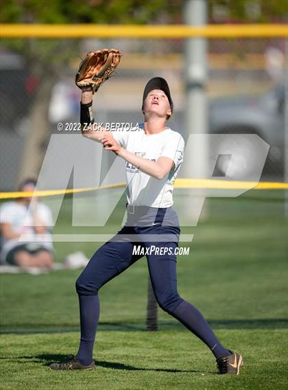 Thumbnail 2 in Millard vs. Duchesne (UHSAA 2A Semifinals) photogallery.