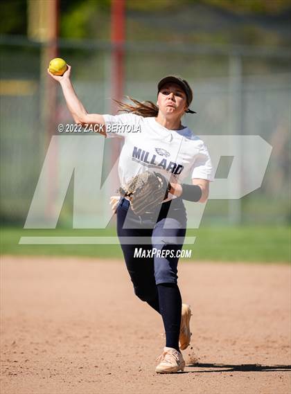 Thumbnail 3 in Millard vs. Duchesne (UHSAA 2A Semifinals) photogallery.