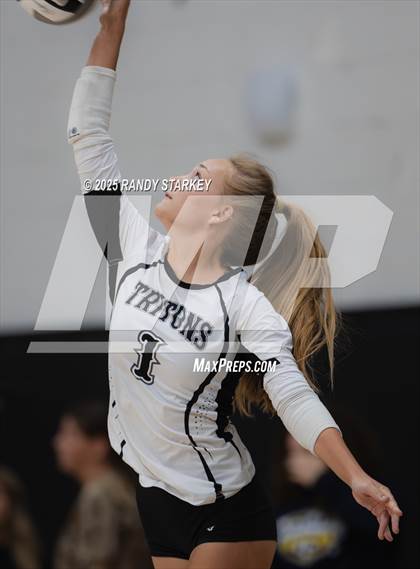 Thumbnail 3 in Lehigh @ Mariner photogallery.