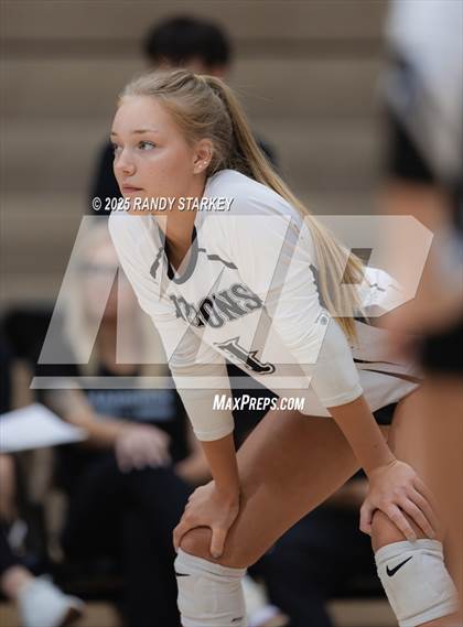 Thumbnail 3 in Lehigh @ Mariner photogallery.