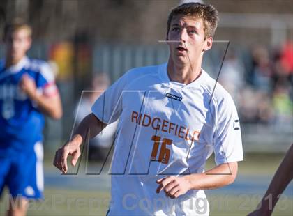 Thumbnail 1 in Glastonbury vs. Ridgefield (CIAC Class LL Final) photogallery.