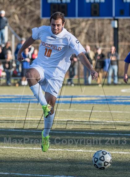 Thumbnail 1 in Glastonbury vs. Ridgefield (CIAC Class LL Final) photogallery.