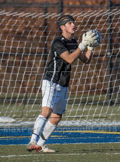 Thumbnail 2 in Glastonbury vs. Ridgefield (CIAC Class LL Final) photogallery.