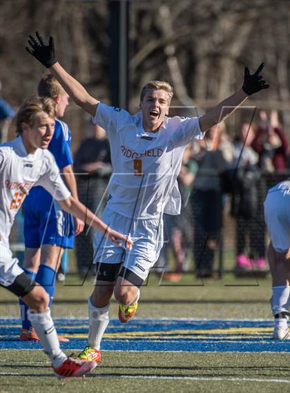 Thumbnail 3 in Glastonbury vs. Ridgefield (CIAC Class LL Final) photogallery.