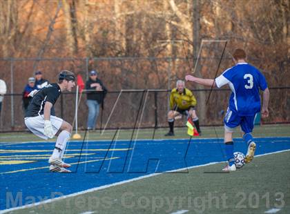 Thumbnail 2 in Glastonbury vs. Ridgefield (CIAC Class LL Final) photogallery.