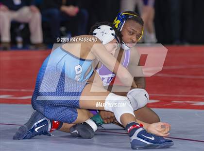 Thumbnail 2 in NYSPHSAA D1 Wrestling Championships (3rd/4th Place) photogallery.