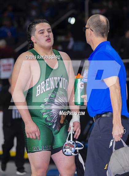 Thumbnail 1 in NYSPHSAA D1 Wrestling Championships (3rd/4th Place) photogallery.