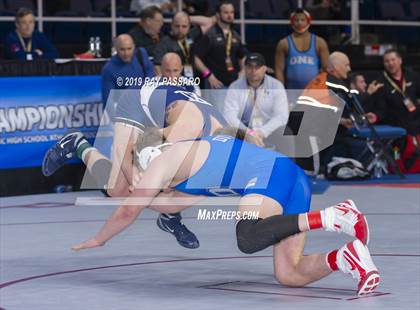 Thumbnail 3 in NYSPHSAA D1 Wrestling Championships (3rd/4th Place) photogallery.
