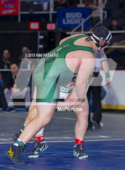 Thumbnail 3 in NYSPHSAA D1 Wrestling Championships (3rd/4th Place) photogallery.