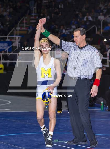 Thumbnail 1 in NYSPHSAA D1 Wrestling Championships (3rd/4th Place) photogallery.