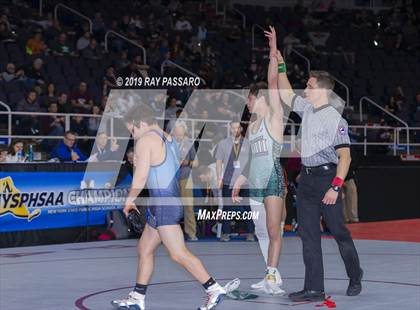 Thumbnail 1 in NYSPHSAA D1 Wrestling Championships (3rd/4th Place) photogallery.