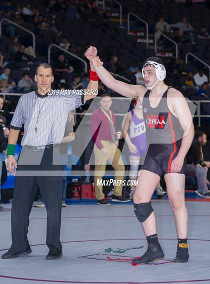 Thumbnail 3 in NYSPHSAA D1 Wrestling Championships (3rd/4th Place) photogallery.