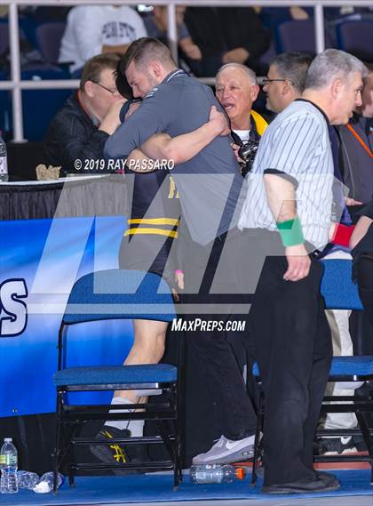 Thumbnail 3 in NYSPHSAA D1 Wrestling Championships (3rd/4th Place) photogallery.