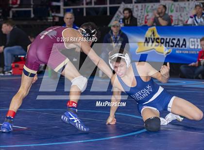 Thumbnail 1 in NYSPHSAA D1 Wrestling Championships (3rd/4th Place) photogallery.
