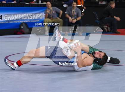 Thumbnail 3 in NYSPHSAA D1 Wrestling Championships (3rd/4th Place) photogallery.