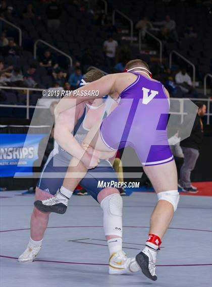 Thumbnail 1 in NYSPHSAA D1 Wrestling Championships (3rd/4th Place) photogallery.