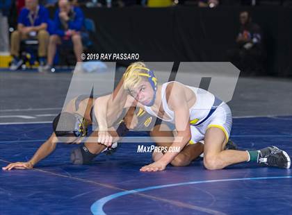 Thumbnail 3 in NYSPHSAA D1 Wrestling Championships (3rd/4th Place) photogallery.