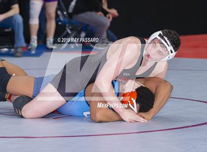 Thumbnail 1 in NYSPHSAA D1 Wrestling Championships (3rd/4th Place) photogallery.