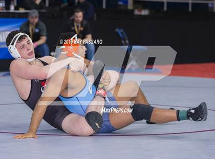 Thumbnail 2 in NYSPHSAA D1 Wrestling Championships (3rd/4th Place) photogallery.