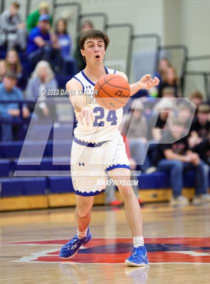 Thumbnail 3 in Wolfe City vs Lipan (UIL 2A Region II Semifinal) photogallery.