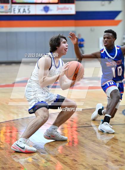 Thumbnail 3 in Wolfe City vs Lipan (UIL 2A Region II Semifinal) photogallery.