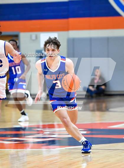 Thumbnail 3 in Wolfe City vs Lipan (UIL 2A Region II Semifinal) photogallery.