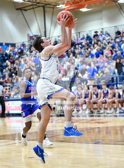 Thumbnail 2 in Wolfe City vs Lipan (UIL 2A Region II Semifinal) photogallery.