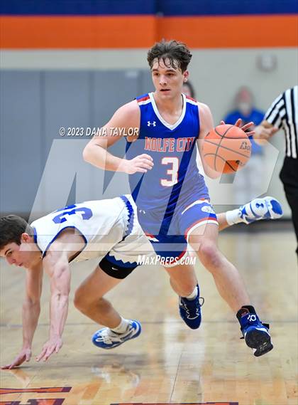 Thumbnail 2 in Wolfe City vs Lipan (UIL 2A Region II Semifinal) photogallery.