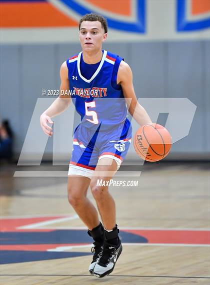 Thumbnail 3 in Wolfe City vs Lipan (UIL 2A Region II Semifinal) photogallery.