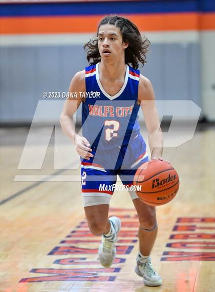 Thumbnail 3 in Wolfe City vs Lipan (UIL 2A Region II Semifinal) photogallery.