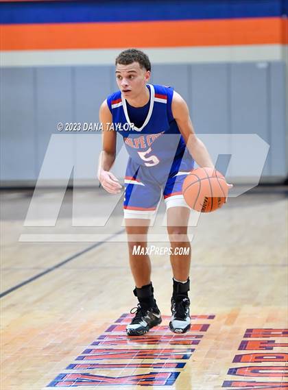 Thumbnail 3 in Wolfe City vs Lipan (UIL 2A Region II Semifinal) photogallery.