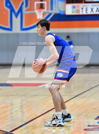 Thumbnail 1 in Wolfe City vs Lipan (UIL 2A Region II Semifinal) photogallery.