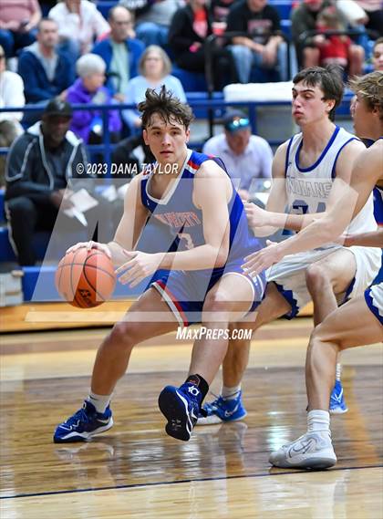 Thumbnail 2 in Wolfe City vs Lipan (UIL 2A Region II Semifinal) photogallery.