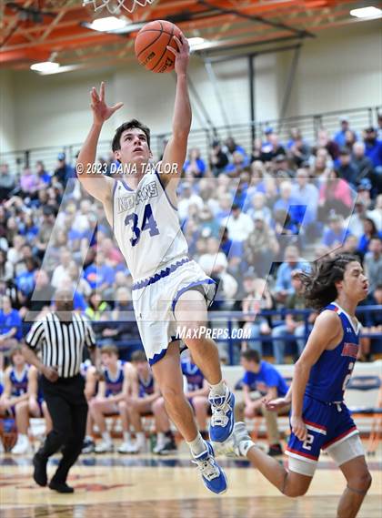 Thumbnail 3 in Wolfe City vs Lipan (UIL 2A Region II Semifinal) photogallery.