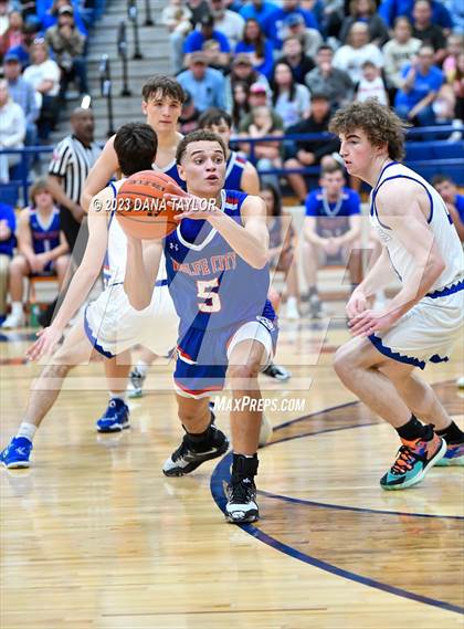 Thumbnail 1 in Wolfe City vs Lipan (UIL 2A Region II Semifinal) photogallery.