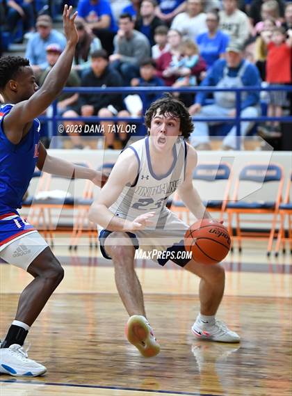 Thumbnail 1 in Wolfe City vs Lipan (UIL 2A Region II Semifinal) photogallery.