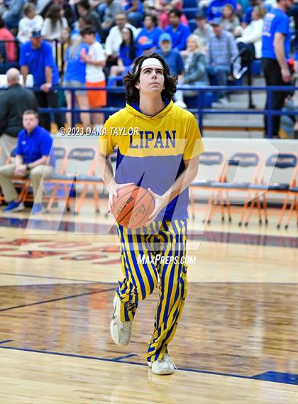 Thumbnail 2 in Wolfe City vs Lipan (UIL 2A Region II Semifinal) photogallery.