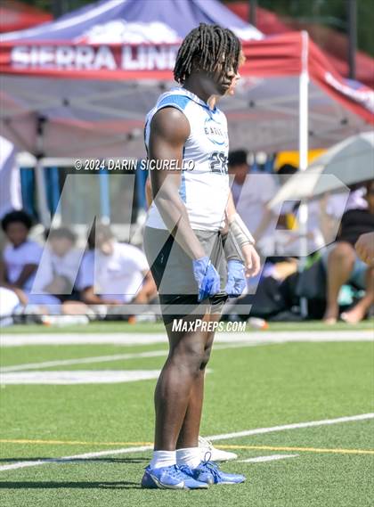 Thumbnail 2 in Cesar Chavez vs O'Conner (7on7 Northern Arizona Tournament) photogallery.