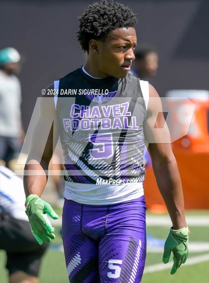 Thumbnail 1 in Cesar Chavez vs O'Conner (7on7 Northern Arizona Tournament) photogallery.