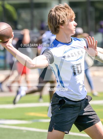 Thumbnail 2 in Cesar Chavez vs O'Conner (7on7 Northern Arizona Tournament) photogallery.