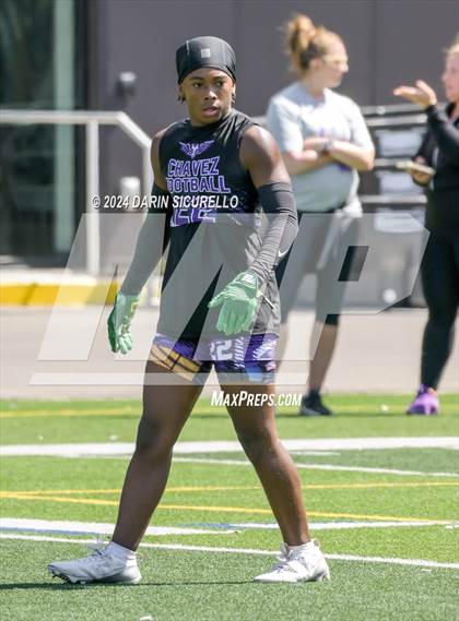 Thumbnail 2 in Cesar Chavez vs O'Conner (7on7 Northern Arizona Tournament) photogallery.