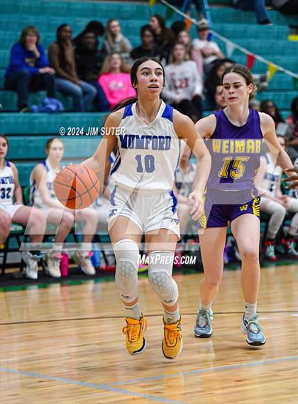 Thumbnail 1 in Mumford vs Weimar (UIL 2A Region IV Area) photogallery.