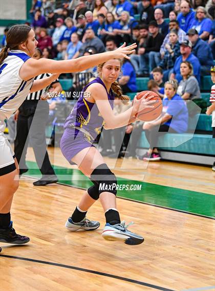 Thumbnail 3 in Mumford vs Weimar (UIL 2A Region IV Area) photogallery.