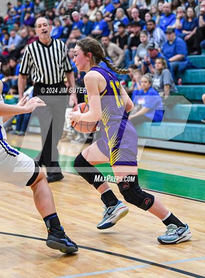Thumbnail 1 in Mumford vs Weimar (UIL 2A Region IV Area) photogallery.