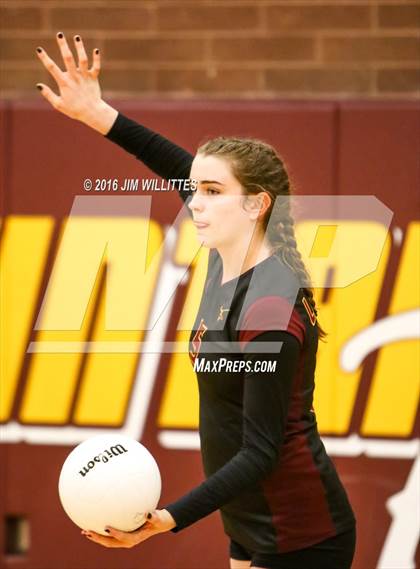 Thumbnail 1 in Salpointe Catholic vs. Prescott (AIA 4A Semifinal)  photogallery.