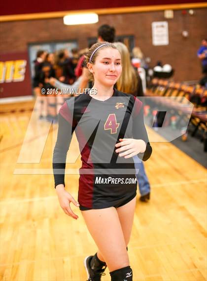 Thumbnail 3 in Salpointe Catholic vs. Prescott (AIA 4A Semifinal)  photogallery.
