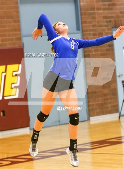 Thumbnail 3 in Salpointe Catholic vs. Prescott (AIA 4A Semifinal)  photogallery.