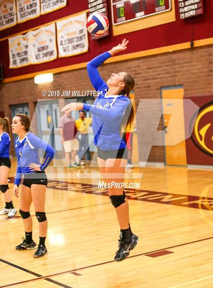 Thumbnail 3 in Salpointe Catholic vs. Prescott (AIA 4A Semifinal)  photogallery.