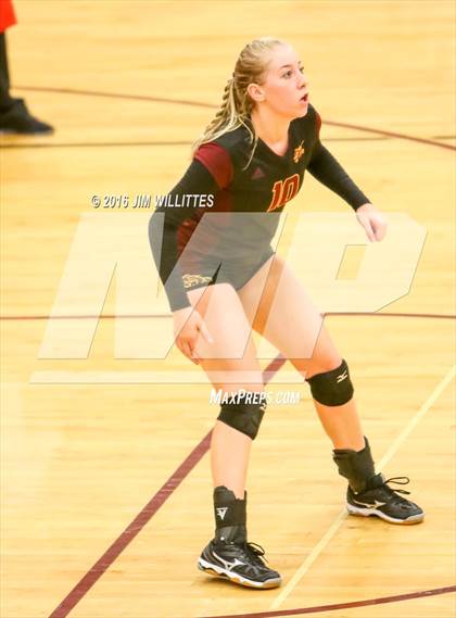 Thumbnail 2 in Salpointe Catholic vs. Prescott (AIA 4A Semifinal)  photogallery.